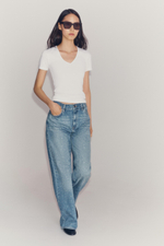 ФУТБОЛКА С V-ОБРАЗНЫМ ВЫРЕЗОМ — ZARA
