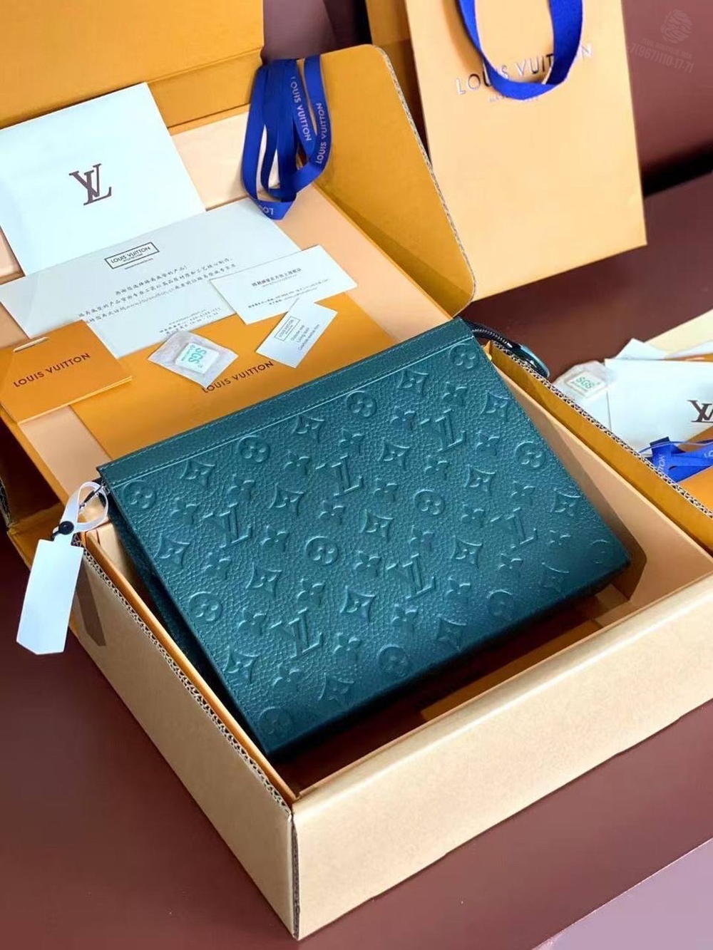 Клатч Louis Vuitton Voyage
