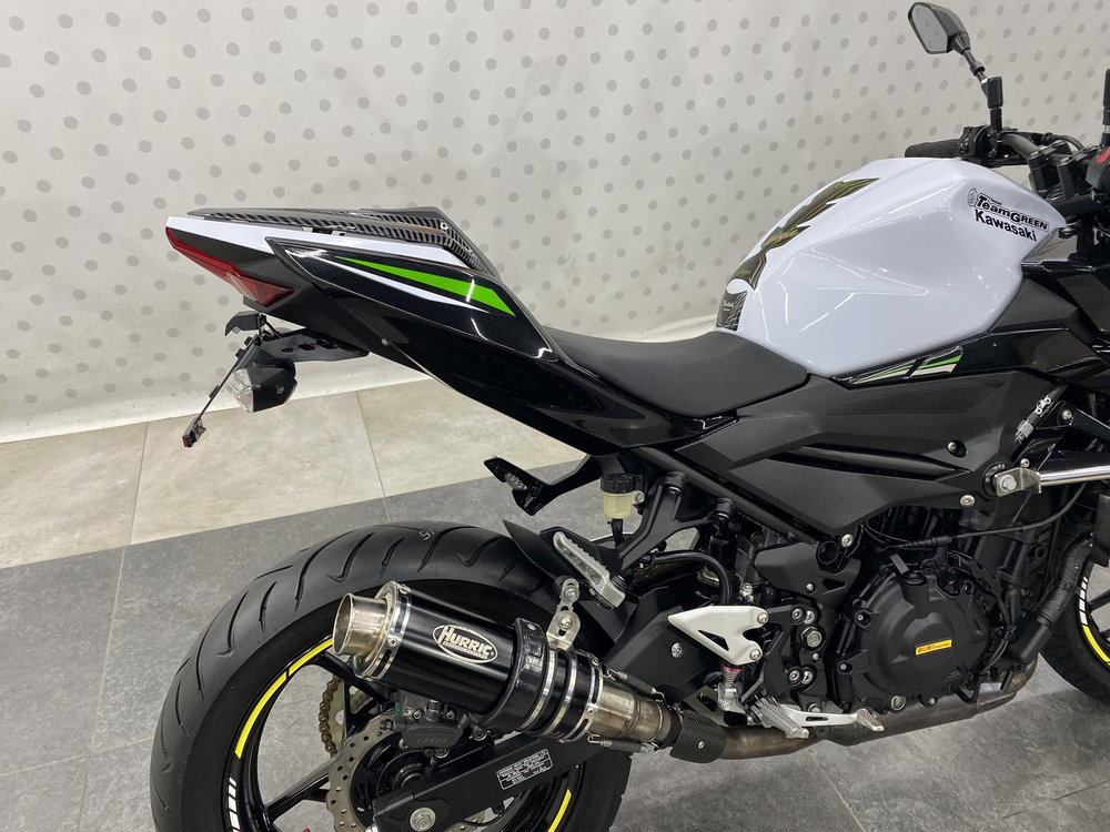 Kawasaki Z400 2021