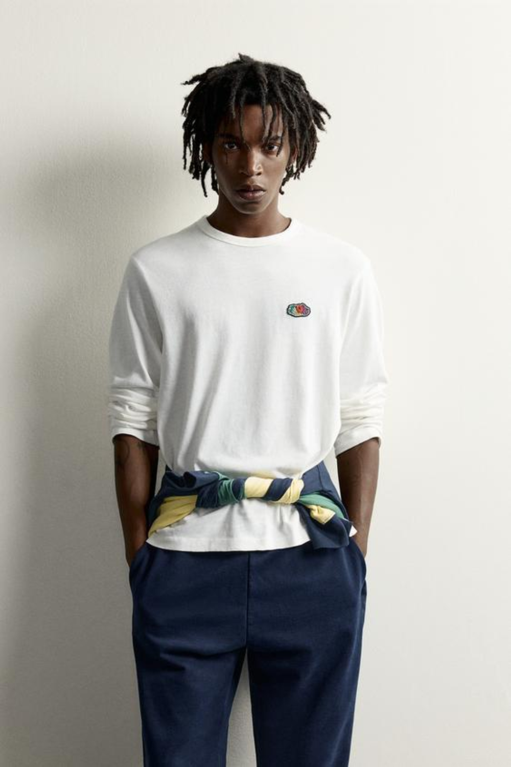 ZARA - FRUIT OF THE LOOM™ ФУТБОЛКА С НАШИВКОЙ, ЭКРЮ