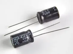 Конденсатор электролитический 4,7мкФ 400в 105°С CD11Z / 8х12 / FARATON