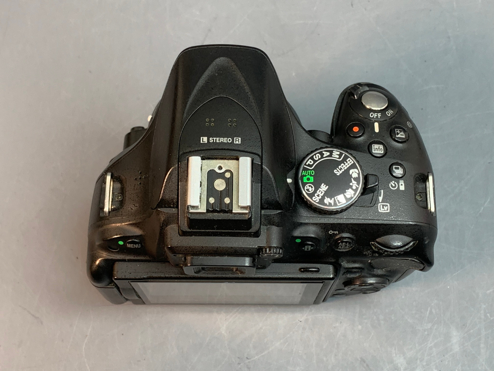 Nikon D5200 75.000 кадров