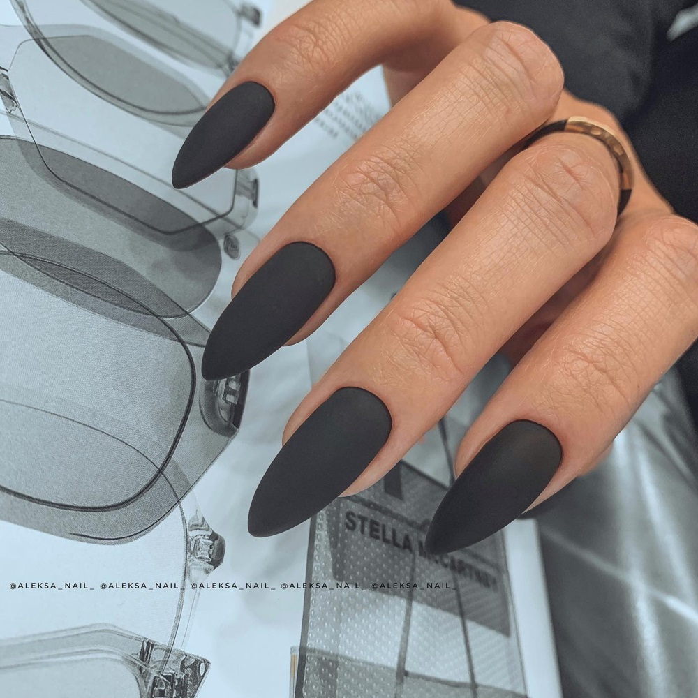 Гель-лак Черная жемчужина A-02 MIO Nails, 8 мл