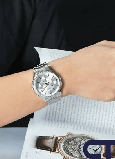 CASIO MTP-1375D-7A ENTICER MEN мужские наручные часы — светлый циферблат, день недели и дата в классическом стальном корпусе