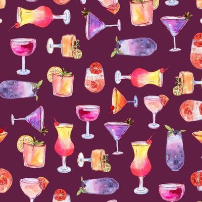 Яркие коктейли на фиолетовом