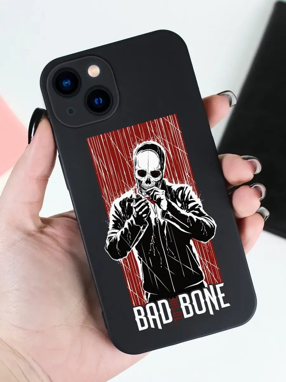 Чехол на iPhone 13 с принтом