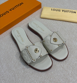 Сабо Louis Vuitton