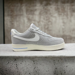 Nike Air Force 1 Low • Gray