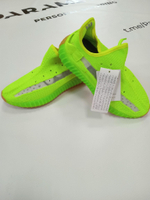 Кроссовки adidas&yeezy.Цвет салатовый/кислотный Размер 38,39,40