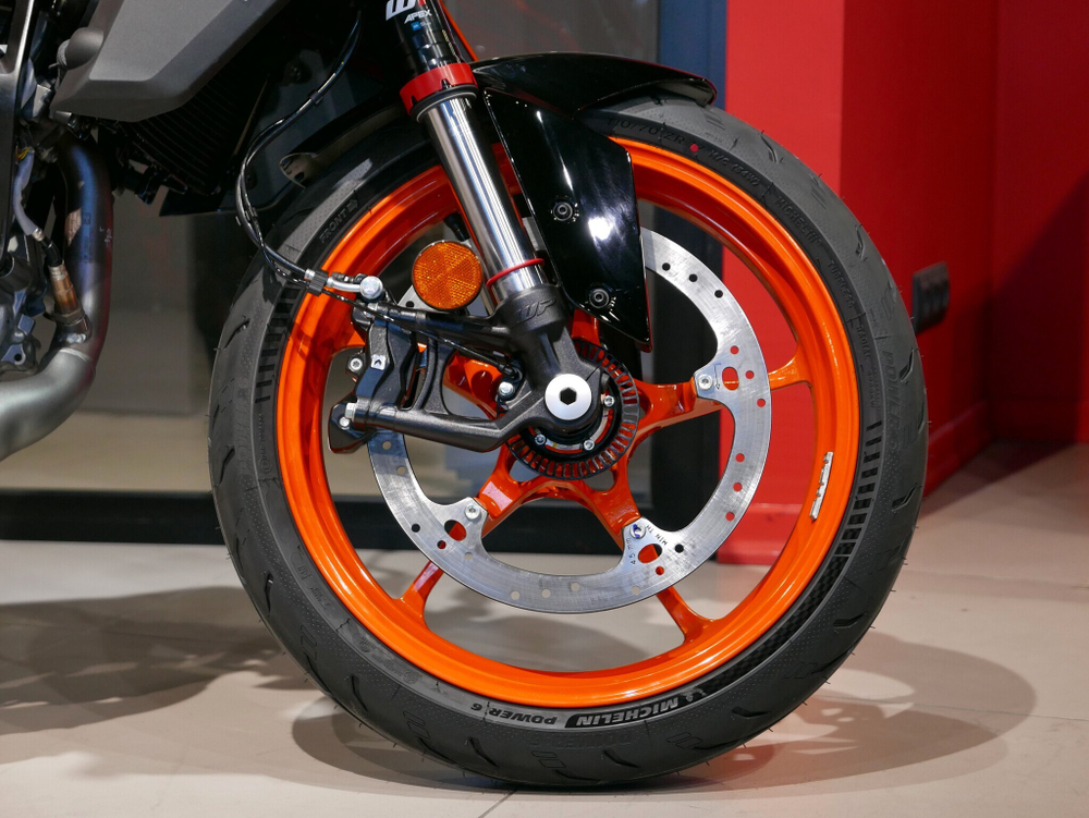 KTM 390 DUKE, 2024