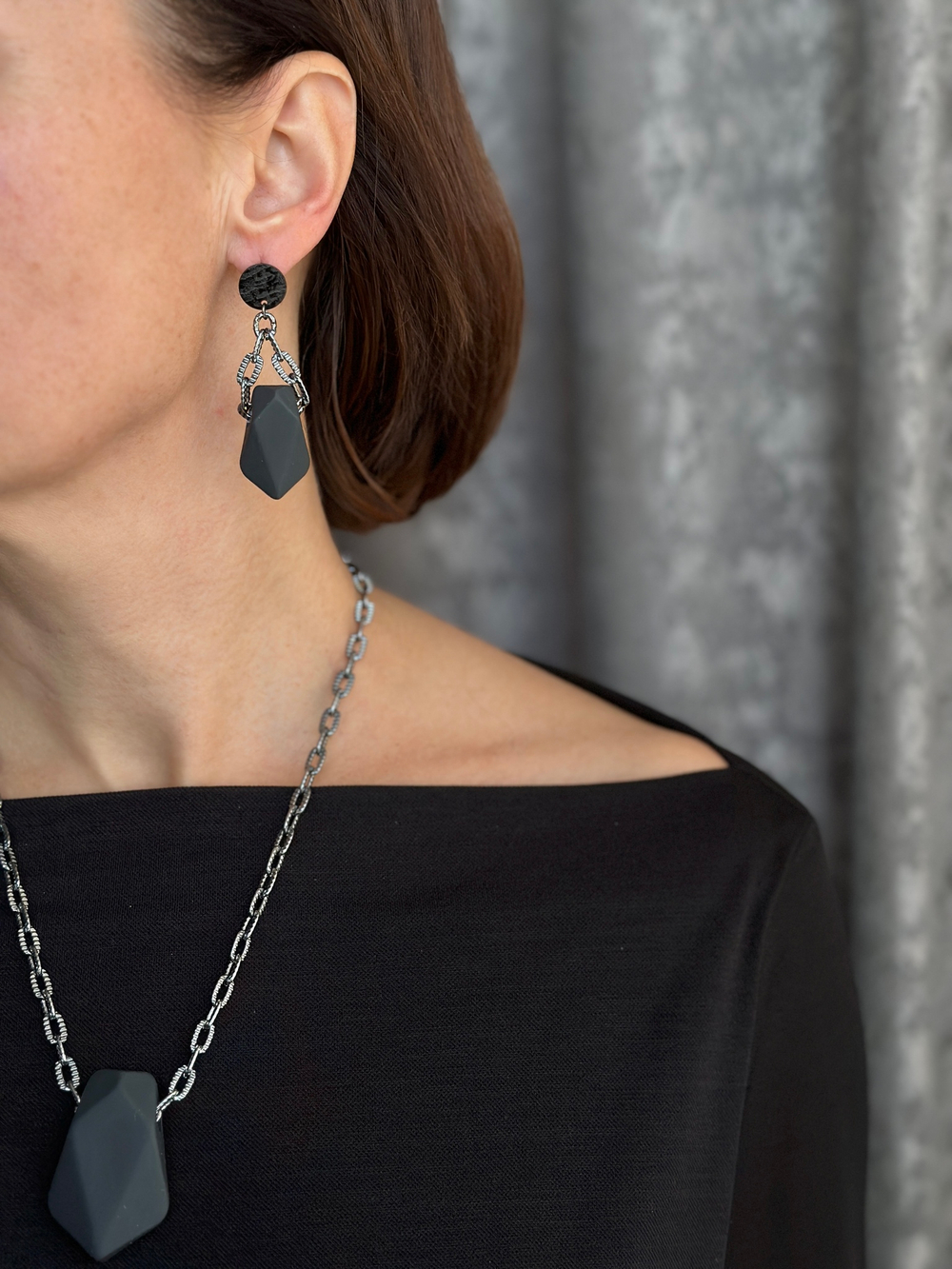 HMG 1296 Black Серьги  арт.0679