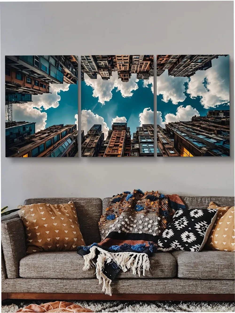 Картина Узкая улица мегаполиса модульная 50x70см 3шт.