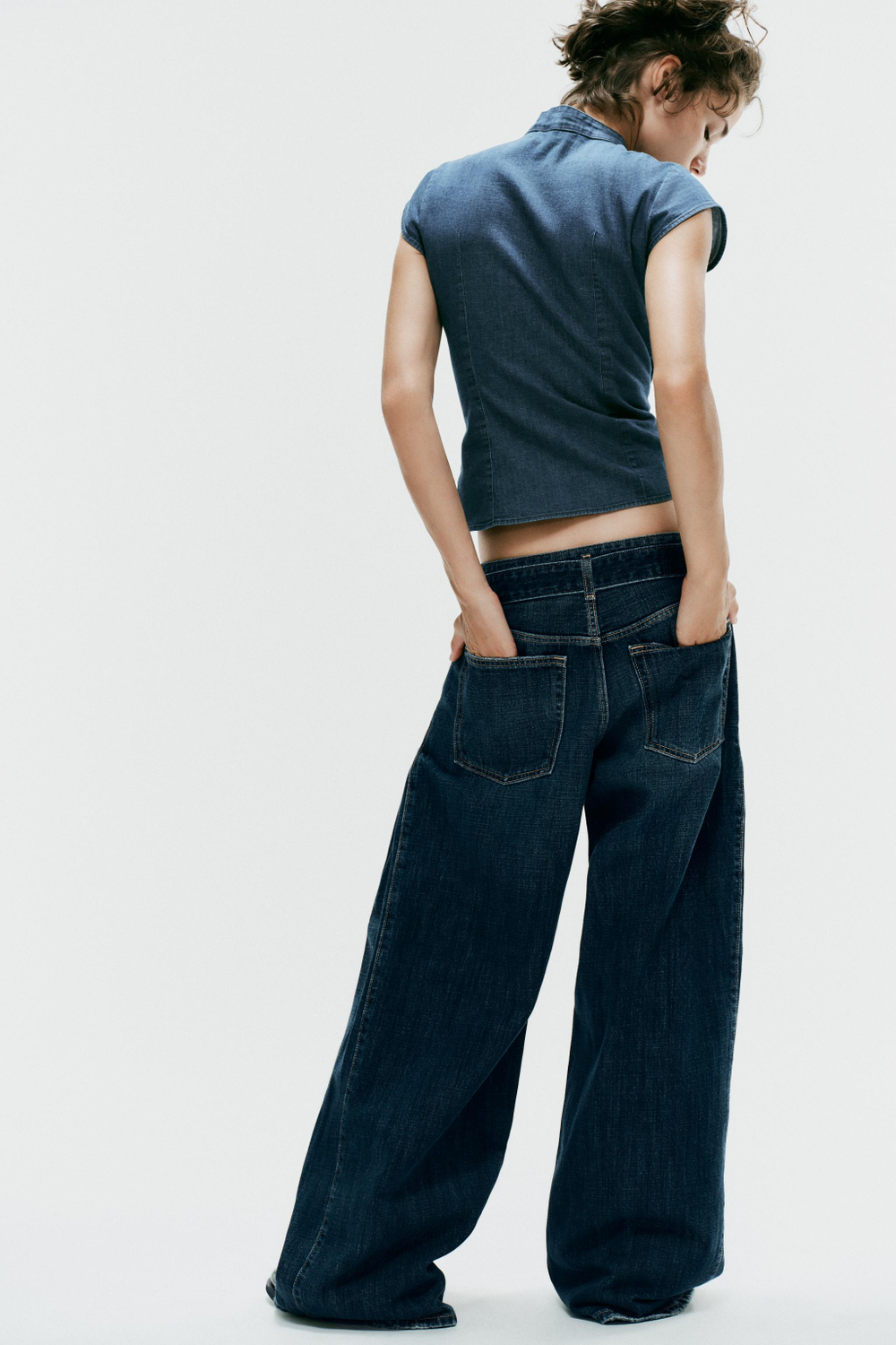 ДЖИНСЫ TRF СО СРЕДНЕЙ ПОСАДКОЙ И ПОЯСОМ — ZARA