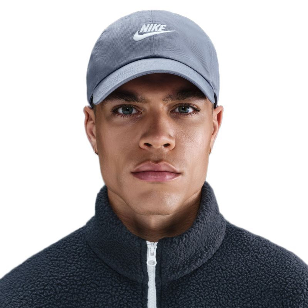 Теннисная кепка Nike Club Unstructured Futura Wash - world indigo/white