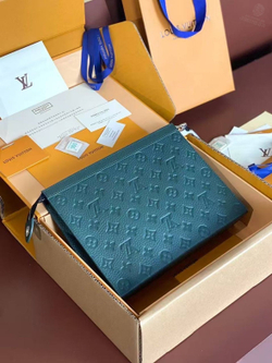 Клатч Louis Vuitton Voyage