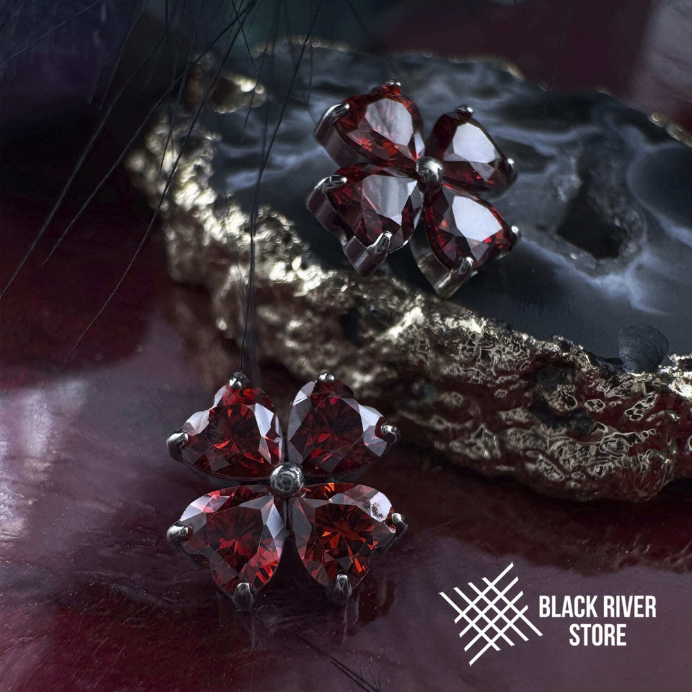 Clover Heart Red