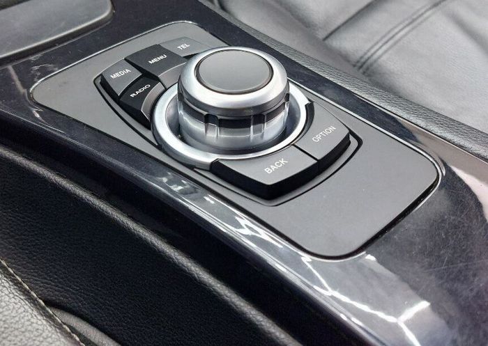 Магнитола для BMW 3-серия E90 2005-2012 (врезка наверх) - Teyes LUX ONE монитор 12.3" на Android 10, Быстрая, CarPlay, 4G SIM-слот, джойстик iDrive в комплекте