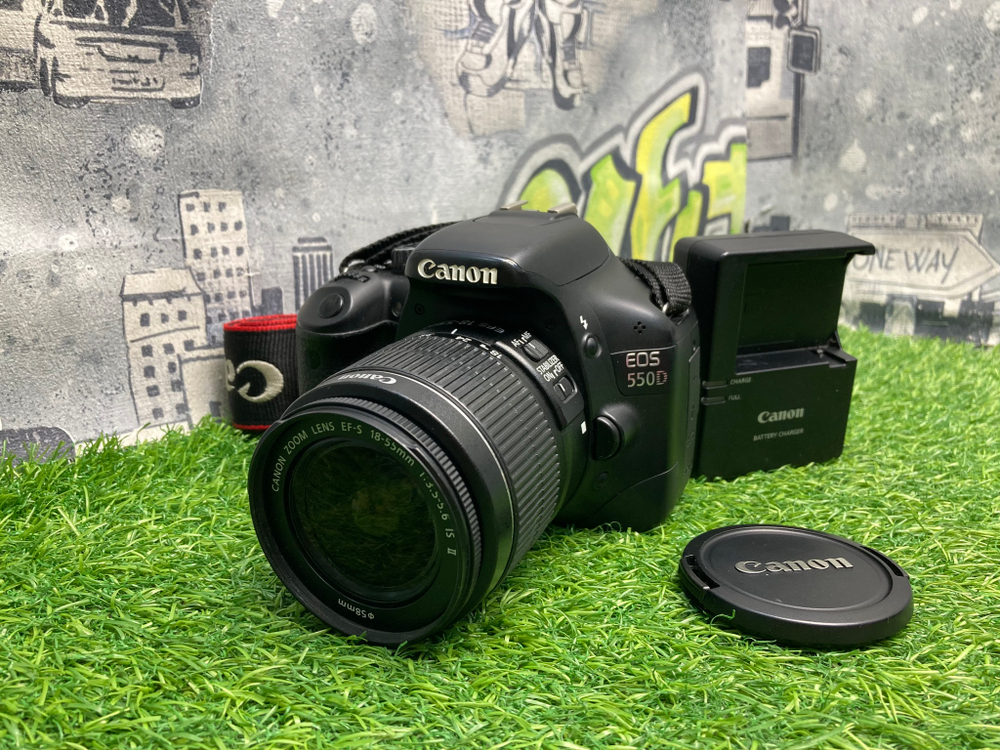 Canon 550D Kit 18-55mm IS II 29.100 кадров