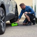 Домкрат автомобильный гидравлический аккумуляторный Greenworks Арт. 3401407, 24V, без АКБ и ЗУ в сумке