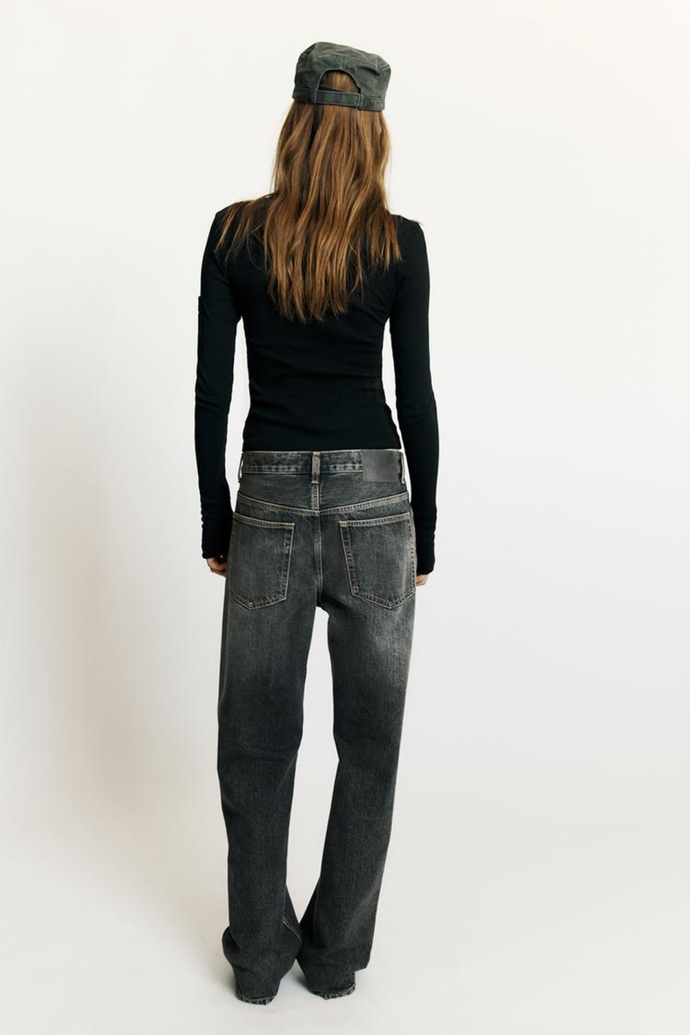 ZARA ДЖИНСЫ TRF LOOSE STRAIGHT С НИЗКОЙ ПОСАДКОЙ, АНТРАЦИТОВО-СЕРЫЙ