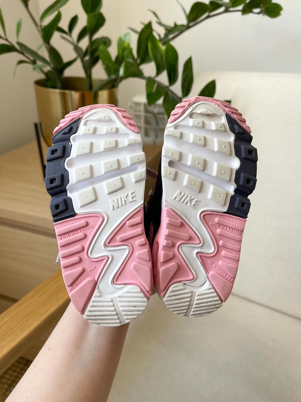 Кроссовки Nike