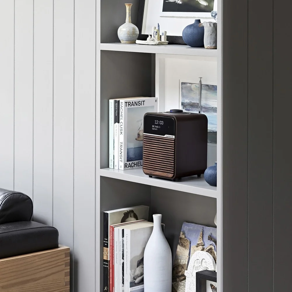 Ruark R1 Mk4 Espresso — портативная мини-система с FM/DAB-радио и Bluetooth