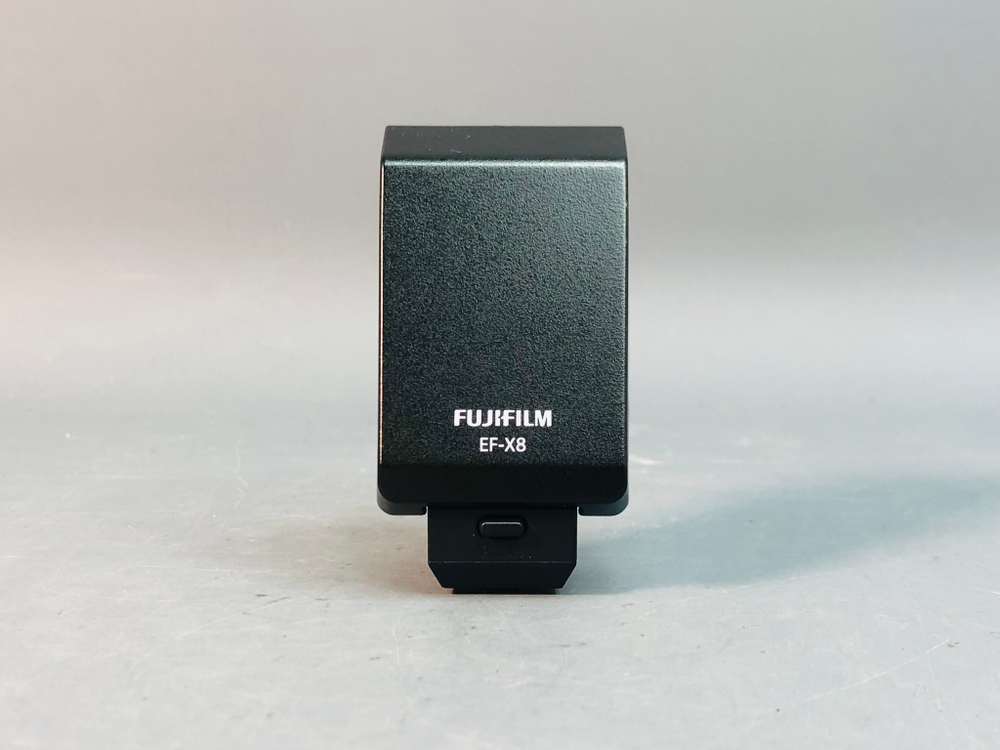 FujiFilm EF-X8