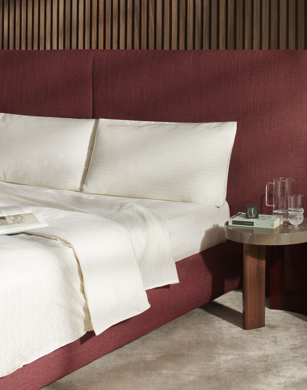 Зеркало Cassina FRAME - BED LINEN SET - MIRROR