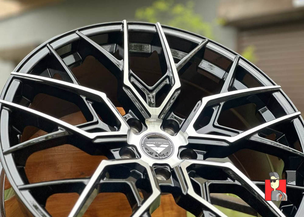 Комплект дисков Vorsteiner VFF-111 20x8.5 et35 5x108