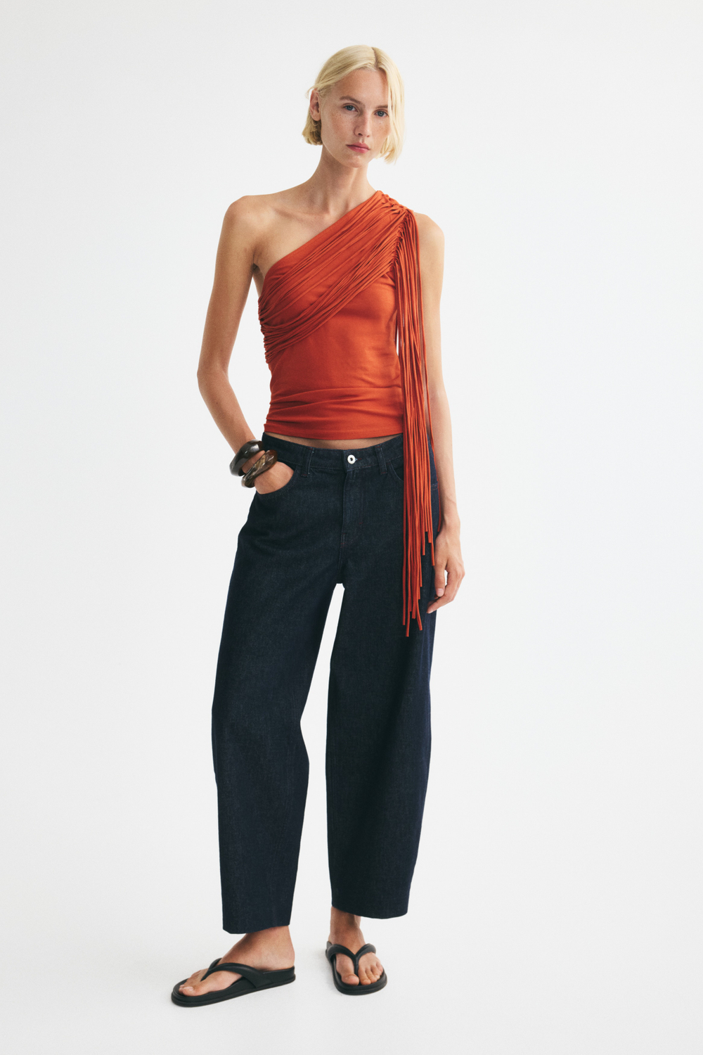 Топ на одно плечо с кисточками - H&M