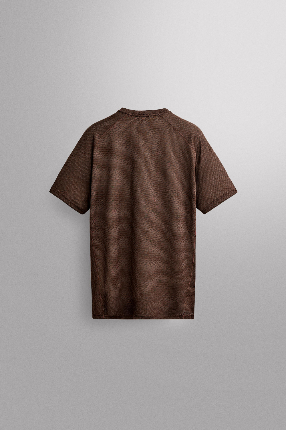 ФУТБОЛКА ДЛЯ БЕГА ИЗ РЕЛЬЕФНОЙ ТКАНИ — ZARA