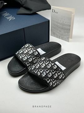 Шлёпанцы чёрно-белые от Dior BP5-699305