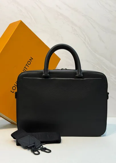 Портфель Louis Vuitton Pilot Briefcase черный
