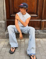 Женские прямые расклешенные джинсы - BERSHKA