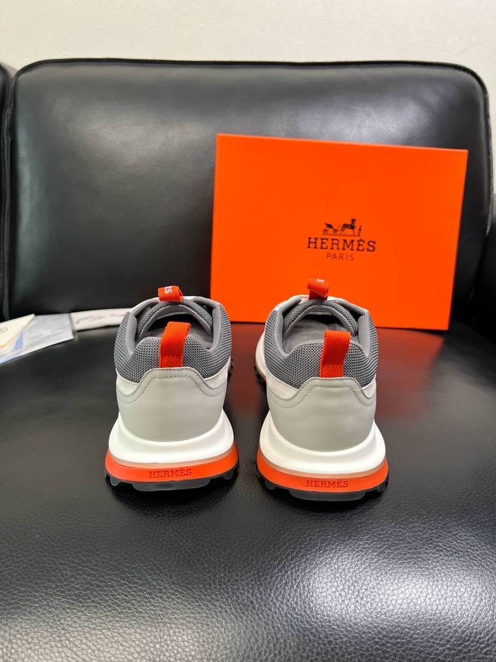 Кроссовки Hermes