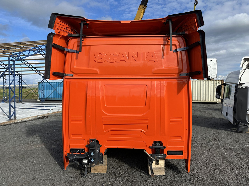 Кабина HighLine CR20 2019г АКПП