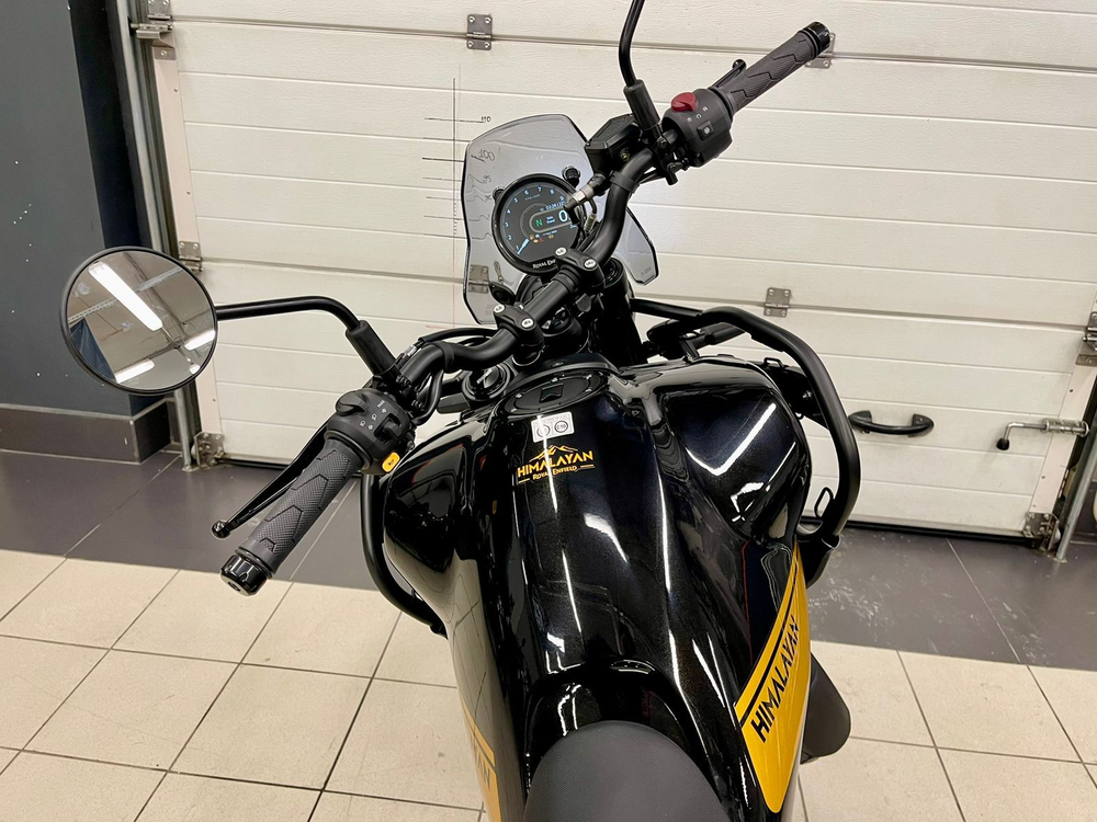 Royal Enfield Himalayan 450 Hanle Black (Premium)