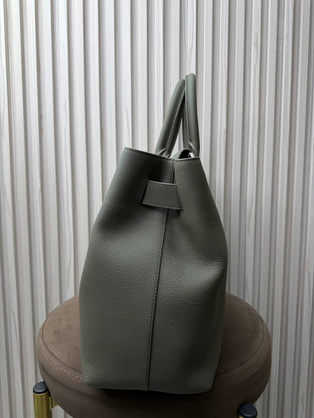 Деловая сумка через плечо Louis Vuitton Georges Tote MM