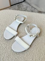 Лаковые босоножки Burberry, 31,5
