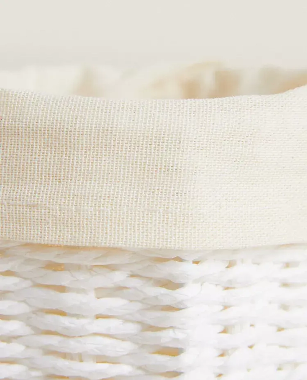 ZARA HOME КРУГЛАЯ КОРЗИНА С ПОДКЛАДКОЙ ИЗО ЛЬНА, БЕЛЫЙ