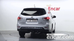 Nissan Pathfinder 3.5 4WD — 2015