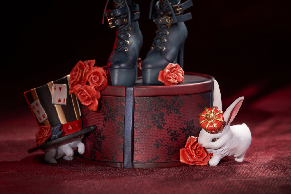 Красная королева и принцесса Алиса / Red Queen and Princess Alice