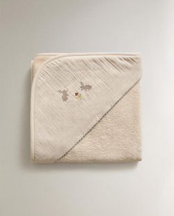 ZARA HOME ДЕТСКОЕ ПОЛОТЕНЦЕ С КАПЮШОНОМ И ВЫШИВКОЙ, СВЕТЛО-БЕЖЕВЫЙ