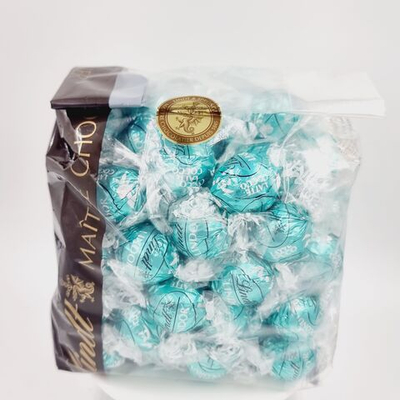 Шоколадные конфеты Lindt LINDOR кокос в молочном шоколаде 1000 г (из Финляндии)