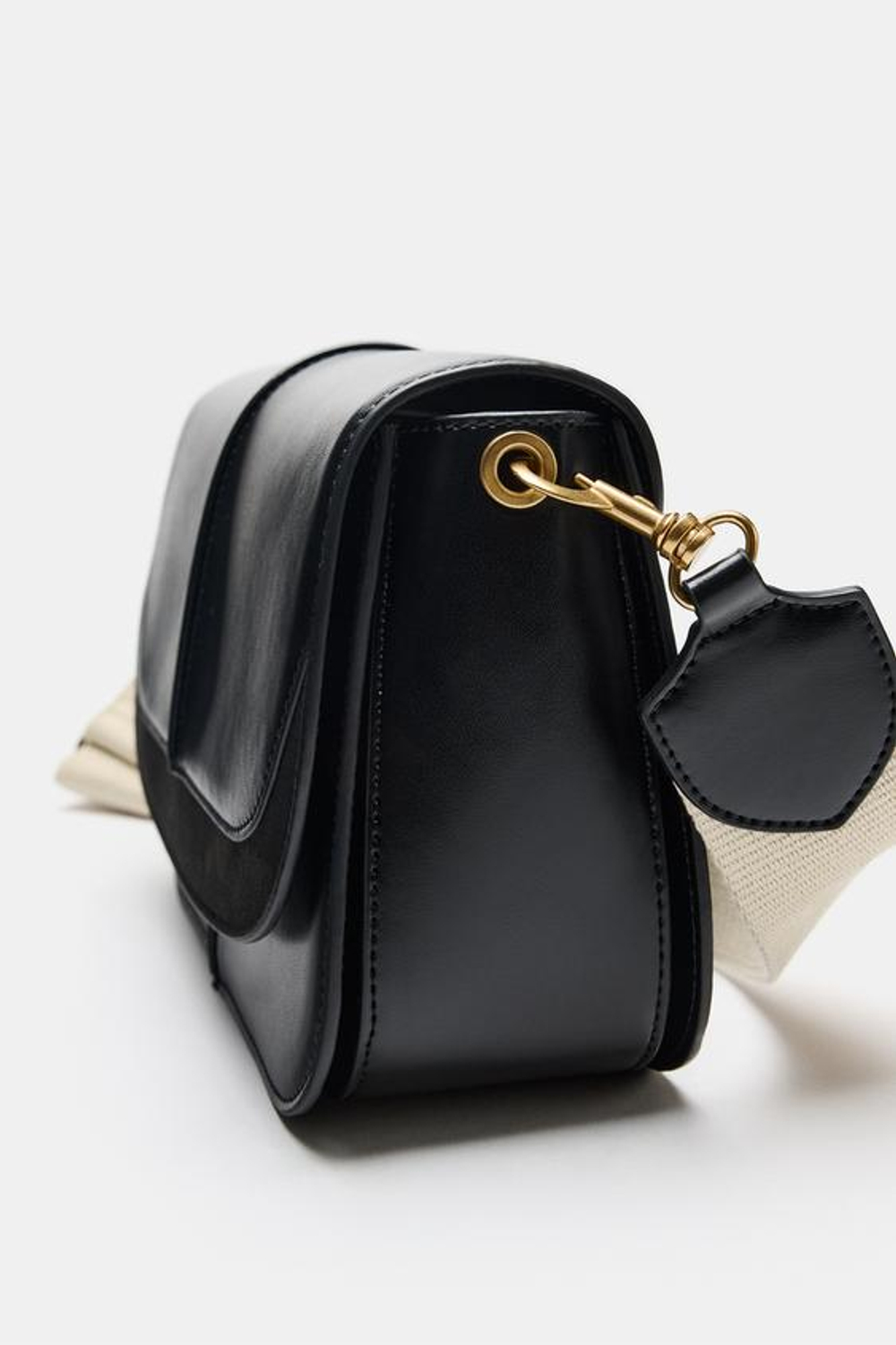 ZARA СУМКА С ПЛЕЧЕВЫМ РЕМНЕМ И КЛАПАНОМ, ЧЕРНЫЙ