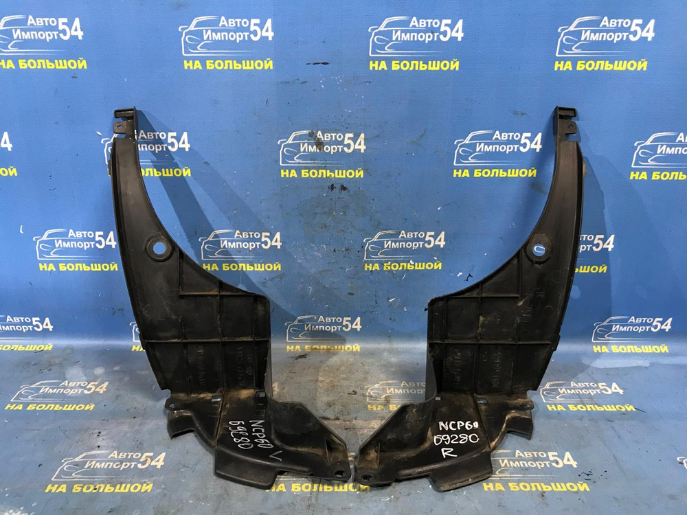 Подкрылок задний правый TOYOTA IST 2002-2007