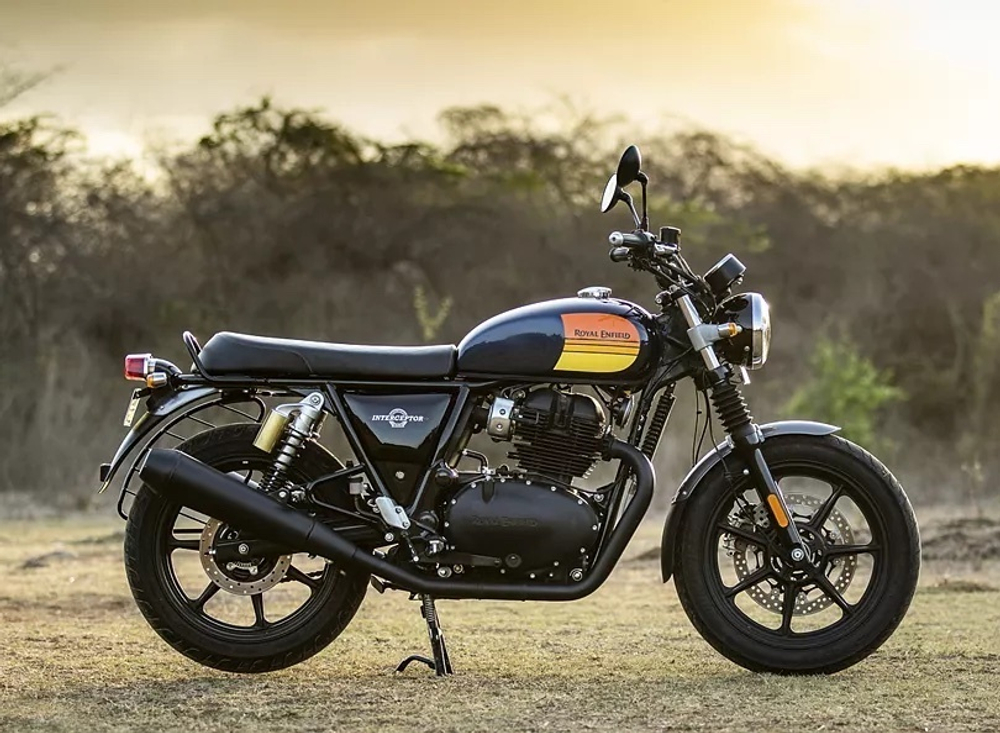 Royal Enfield Interceptor 650 Barcelona Blue (Black Alloy)