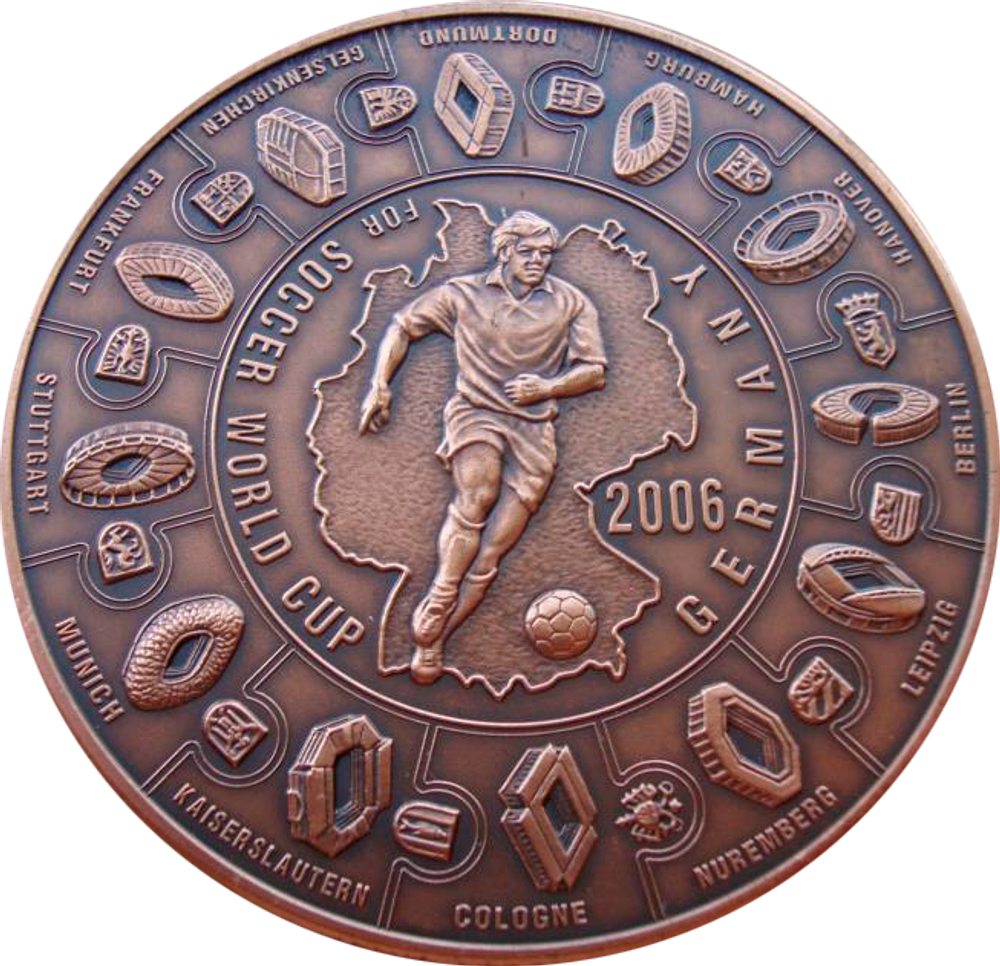 Либерия 5 долларов 2006 Чемпионат мира по футболу Германия 2006 БРОНЗА 65мм
