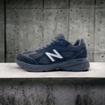 New Balance 990v4 • Black