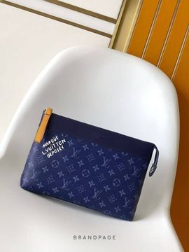 Клатч тёмно-синий с монограммой от Louis Vuitton Pochette Voyage Souple BP5-448791